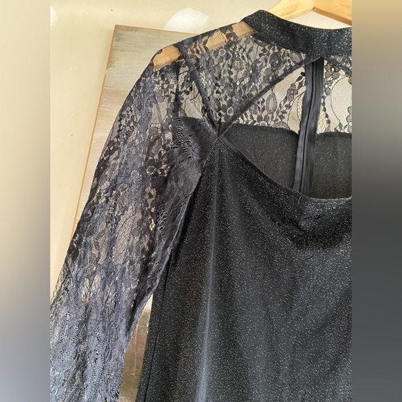 Dress - Picture 3 of 6